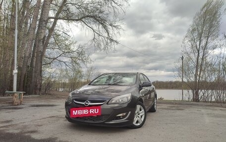 Opel Astra J, 2013 год, 1 150 000 рублей, 7 фотография
