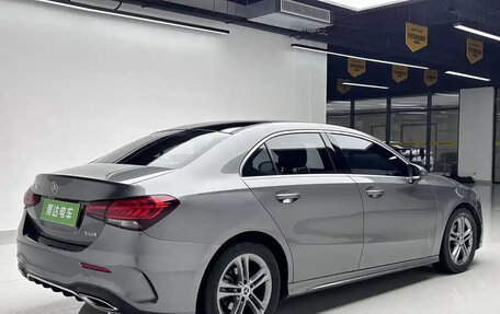 Mercedes-Benz A-Класс, 2022 год, 1 650 000 рублей, 3 фотография