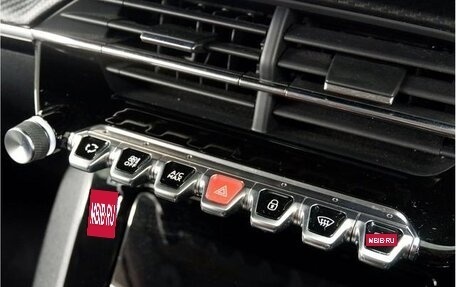 Peugeot 2008 II, 2022 год, 1 300 005 рублей, 8 фотография