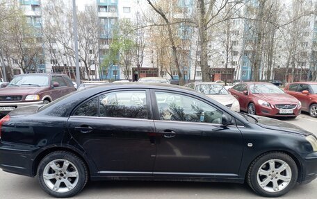Toyota Avensis III рестайлинг, 2005 год, 600 000 рублей, 3 фотография