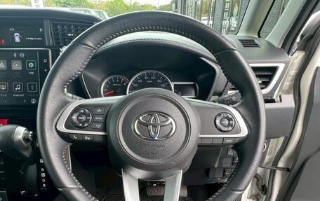 Toyota Roomy I, 2023 год, 960 000 рублей, 12 фотография