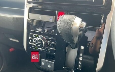 Toyota Roomy I, 2023 год, 960 000 рублей, 19 фотография