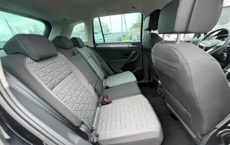 Volkswagen Tiguan II, 2021 год, 2 632 000 рублей, 10 фотография