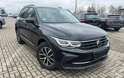 Volkswagen Tiguan II, 2021 год, 2 632 000 рублей, 1 фотография