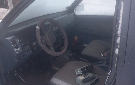 Nissan Terrano II рестайлинг, 1992 год, 230 000 рублей, 1 фотография