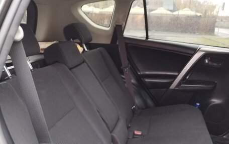 Toyota RAV4, 2019 год, 2 700 000 рублей, 2 фотография