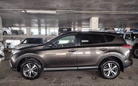 Toyota RAV4, 2019 год, 2 700 000 рублей, 6 фотография