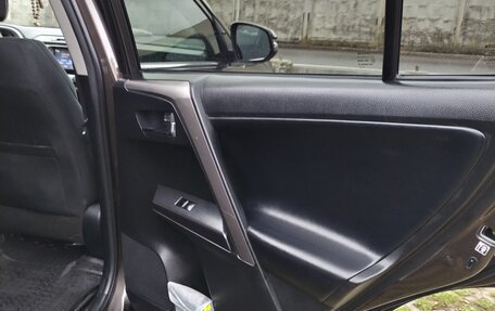 Toyota RAV4, 2019 год, 2 700 000 рублей, 16 фотография