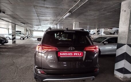 Toyota RAV4, 2019 год, 2 700 000 рублей, 7 фотография