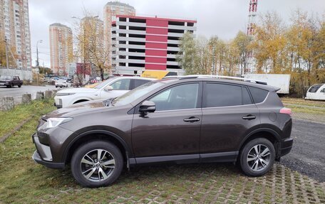 Toyota RAV4, 2019 год, 2 700 000 рублей, 18 фотография