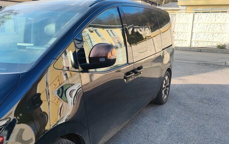 Hyundai Staria, 2023 год, 5 700 000 рублей, 4 фотография