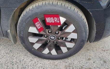 Hyundai Staria, 2023 год, 5 700 000 рублей, 2 фотография