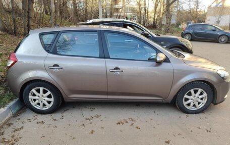 KIA cee'd I рестайлинг, 2010 год, 750 000 рублей, 7 фотография