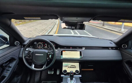 Land Rover Range Rover Evoque II, 2020 год, 2 800 000 рублей, 9 фотография