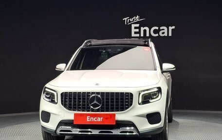 Mercedes-Benz GLB, 2022 год, 3 180 000 рублей, 2 фотография
