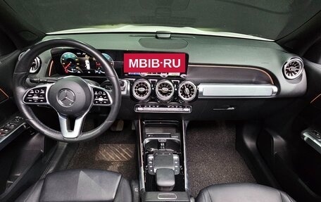 Mercedes-Benz GLB, 2022 год, 3 180 000 рублей, 9 фотография