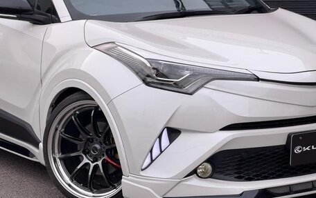 Toyota C-HR I рестайлинг, 2023 год, 1 590 000 рублей, 6 фотография