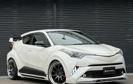 Toyota C-HR I рестайлинг, 2023 год, 1 590 000 рублей, 5 фотография