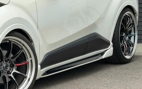 Toyota C-HR I рестайлинг, 2023 год, 1 590 000 рублей, 15 фотография