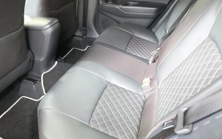 Toyota C-HR I рестайлинг, 2023 год, 1 590 000 рублей, 29 фотография