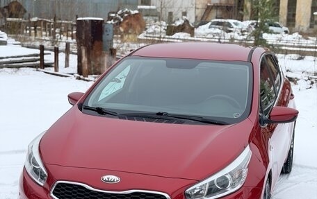 KIA cee'd III, 2012 год, 865 000 рублей, 2 фотография
