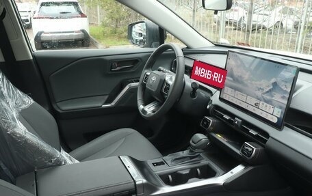 Toyota RAV4, 2025 год, 4 480 000 рублей, 6 фотография