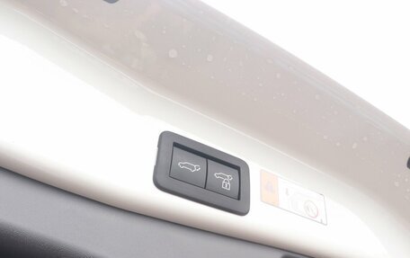 Toyota RAV4, 2025 год, 4 480 000 рублей, 19 фотография