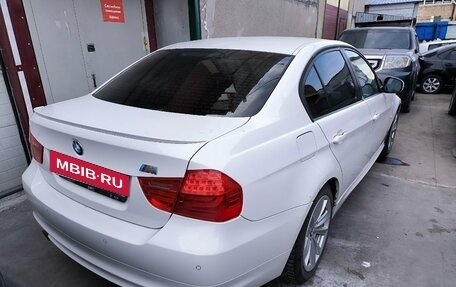 BMW 3 серия, 2011 год, 1 100 000 рублей, 2 фотография