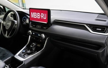 Toyota RAV4, 2023 год, 3 999 000 рублей, 17 фотография