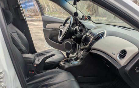 Chevrolet Cruze II, 2013 год, 950 000 рублей, 5 фотография