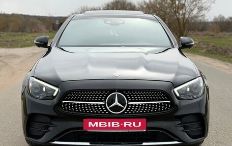 Mercedes-Benz E-Класс, 2020 год, 4 800 000 рублей, 2 фотография