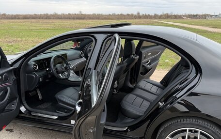 Mercedes-Benz E-Класс, 2020 год, 4 800 000 рублей, 8 фотография