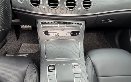 Mercedes-Benz E-Класс, 2020 год, 4 800 000 рублей, 15 фотография