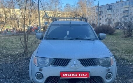 Mitsubishi L200 IV рестайлинг, 2008 год, 900 000 рублей, 5 фотография