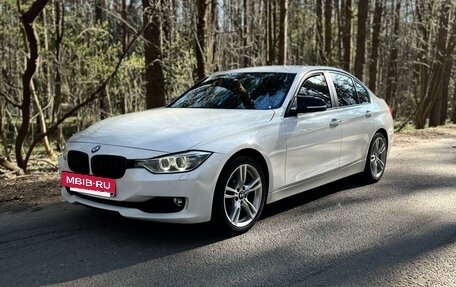 BMW 3 серия, 2012 год, 1 550 000 рублей, 2 фотография