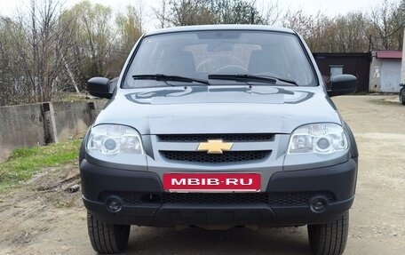 Chevrolet Niva I рестайлинг, 2014 год, 399 000 рублей, 5 фотография