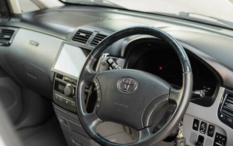 Toyota Ipsum II, 2001 год, 805 000 рублей, 11 фотография