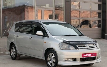 Toyota Ipsum II, 2001 год, 805 000 рублей, 3 фотография