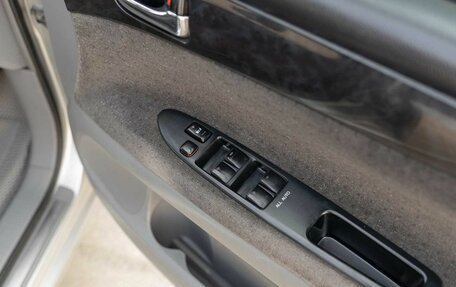 Toyota Ipsum II, 2001 год, 805 000 рублей, 15 фотография