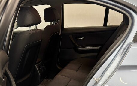 BMW 3 серия, 2009 год, 950 000 рублей, 14 фотография