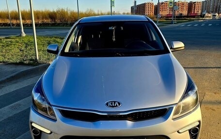 KIA Rio IV, 2018 год, 1 650 000 рублей, 1 фотография