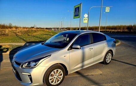 KIA Rio IV, 2018 год, 1 650 000 рублей, 3 фотография