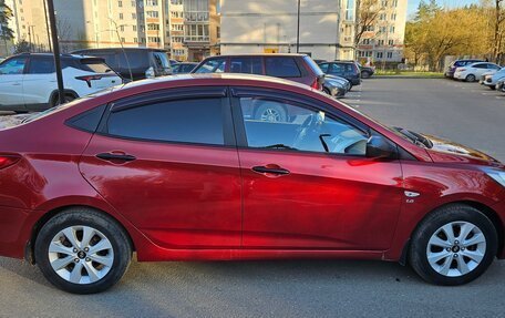 Hyundai Solaris II рестайлинг, 2013 год, 850 000 рублей, 5 фотография