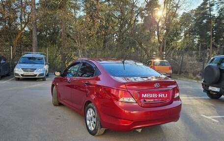 Hyundai Solaris II рестайлинг, 2013 год, 850 000 рублей, 3 фотография