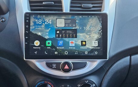 Hyundai Solaris II рестайлинг, 2013 год, 850 000 рублей, 16 фотография