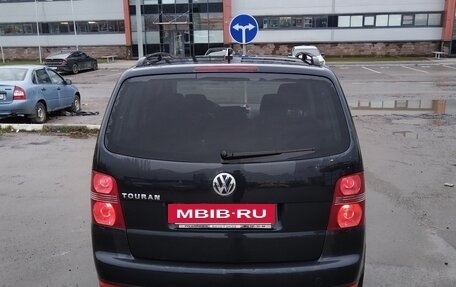 Volkswagen Touran III, 2008 год, 800 000 рублей, 8 фотография