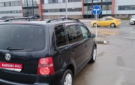 Volkswagen Touran III, 2008 год, 800 000 рублей, 7 фотография