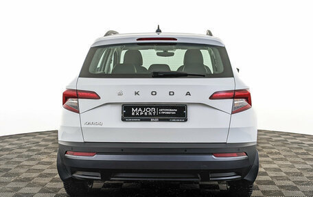 Skoda Karoq I, 2021 год, 2 200 000 рублей, 6 фотография