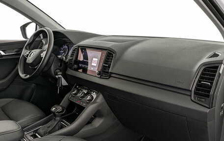 Skoda Karoq I, 2021 год, 2 200 000 рублей, 13 фотография