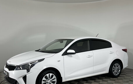 KIA Rio IV, 2022 год, 1 590 000 рублей, 1 фотография